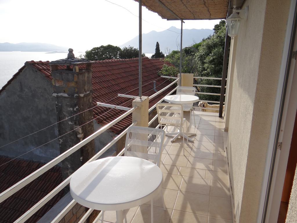 Holiday Home Milan Borje Orebić Zimmer foto